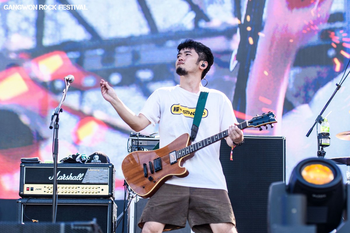 <GANGWON ROCK FESTIVAL 2019>

04 Limited Sazabys

-
SET LIST

01. monolith
02. fiction
03. escape
04. message
05. My HERO
06. Kitchen
07. nem...
08. midnight cruising
09. Letter
10. Terminal
11. hello
12. Squall
13. swim

더보기 > hoy.kr/pJu7t