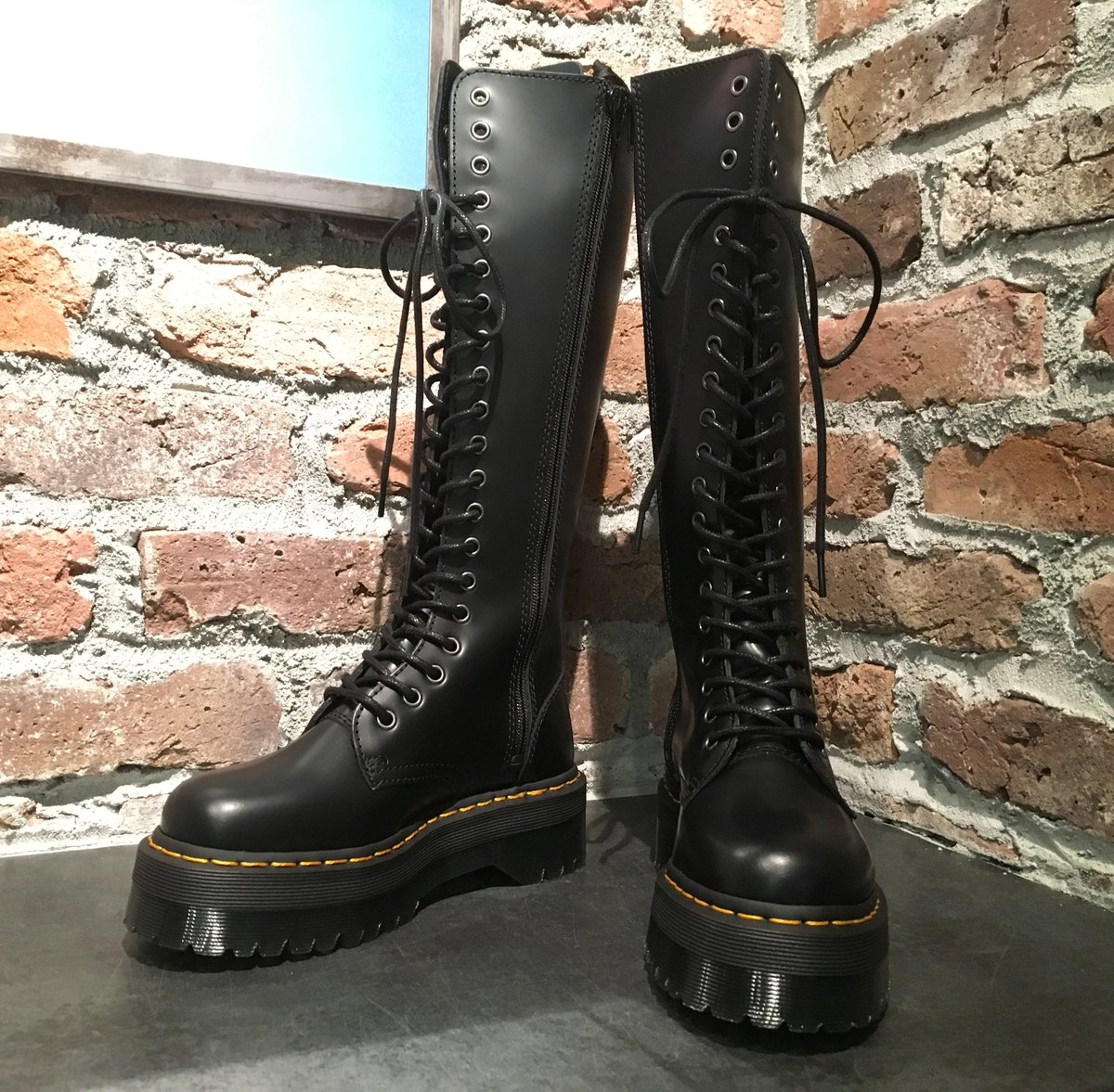 【ーチン】 Dr.Martens 20ホール/20 Eye Zip Boot/1B60/ロングレースアップブーツ/UK6/ブラック/レザー