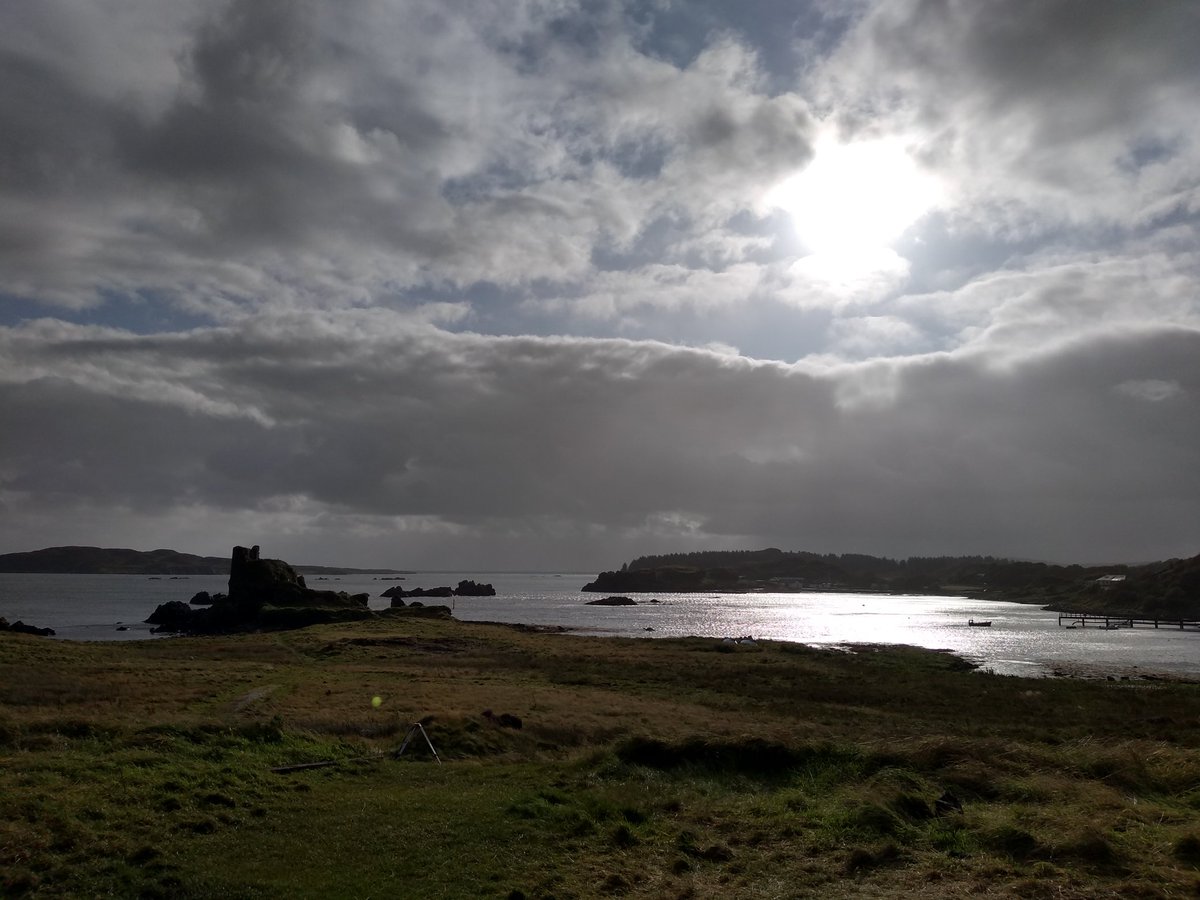 ArchaeologyGrrl's tweet photo. The Dunyvaig Castle Excavation is over for 2019! Missed the final conclusions? Head over to Facebook/archaeologygrrl to read all about the architecture, finds and surprises of this fantastic site. #islay #dunyvaigdig #uorfieldschool #archeology #adventure #castle #FridayFeeling https://t.co/N0vFUq859B