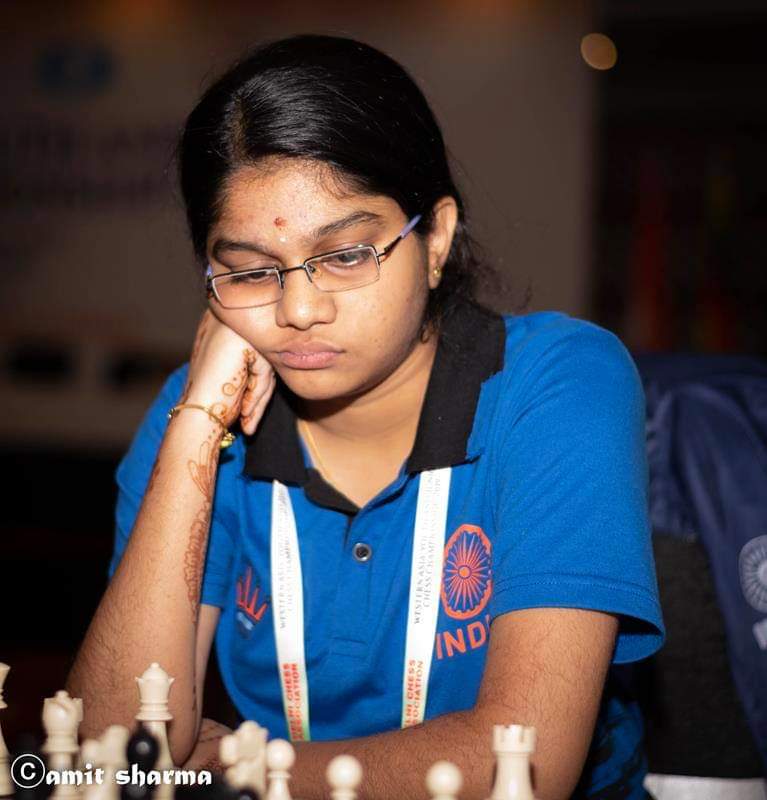 ChessbaseIndia's tweet photo. 15 out of 16 gold medals for India at the Western Asian Rapids 2019.
Details: https://t.co/KoXxFizkyG
Photos: Amit Sharma
#chess #ChessBaseIndia #westernasian #NewDelhi https://t.co/lrSTuAw87s