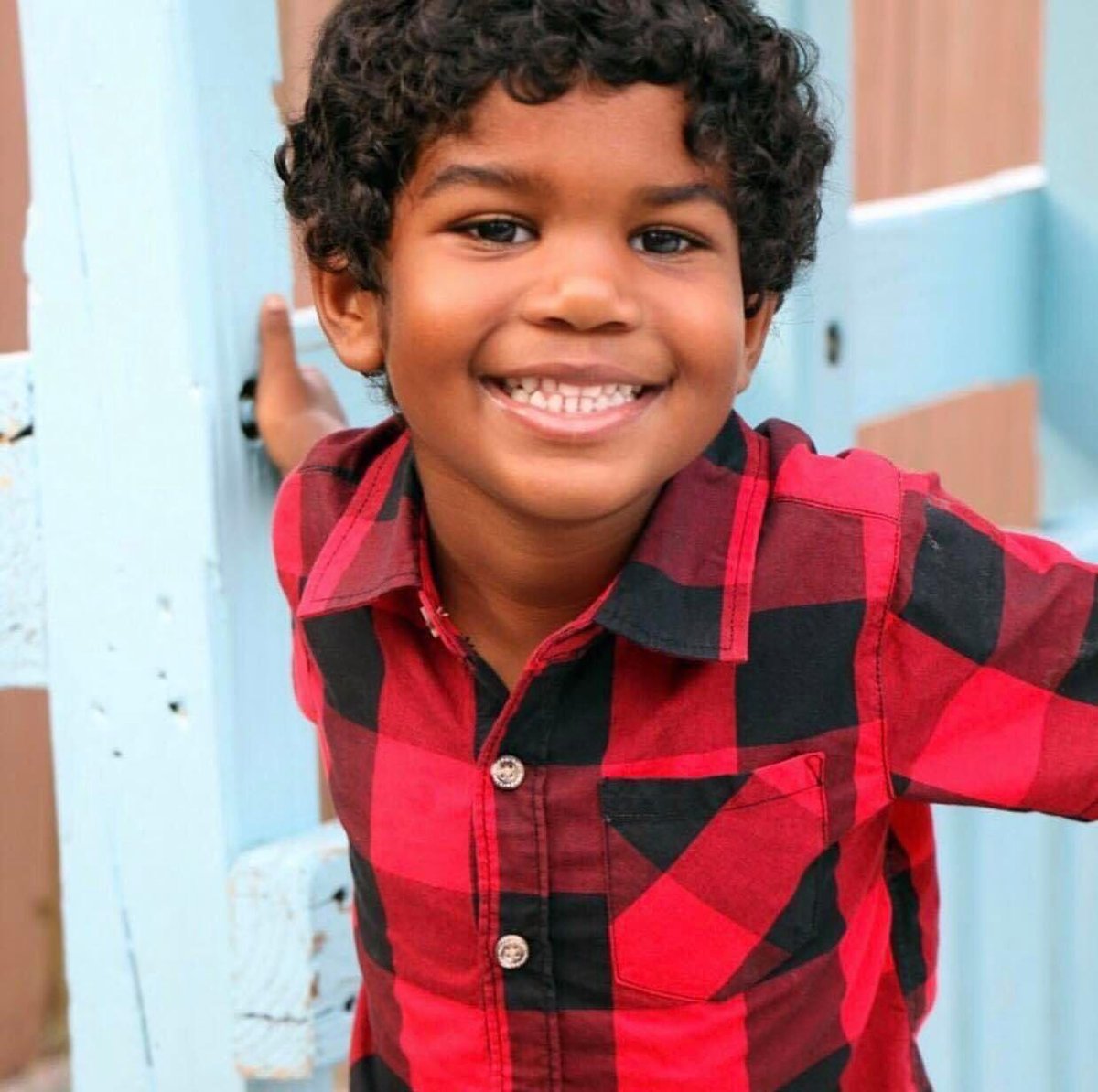 Moca_Foundation's tweet image. Prayers for the Missing| The US citizens are still searching for Carter Neely- 4years old. Parents: Nadia Neely &amp;amp; Shawn Neely. They own the Daiquiri Grill/BBQ shop on Crockett Drive. Last known location: Dundas Town. #DORIAN