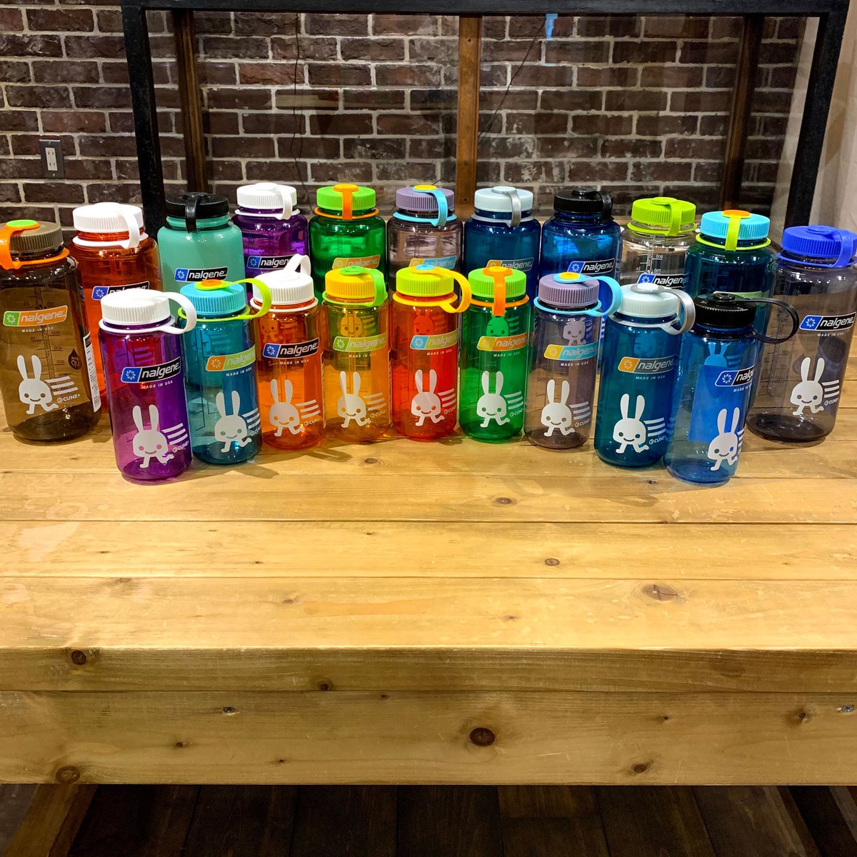 Cune Cune 下北沢 明日9月7日に19a Wの商品が入荷します 詳しくはブログをご覧ください T Co Upbsoxhxbi 今週も直営店限定商品をたくさん用意しました ナルゲンは種類くらいあります 表札の色違いだけは下北沢限定です 下北沢にしか