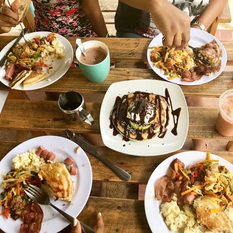 PancakeHubNG's tweet photo. Friday? Throw your guards down....it's well deserved ✌️😁🏃💃🙆🤦
#pancakes #pancakehub #combomeals #friday #weekendtreat😍 #specials #funmeals #letgoweekend #hangouts #breakfast #brunch #pancakelovers #pancakesinlagos #everythingpancakes https://t.co/hYKnBnyC2h