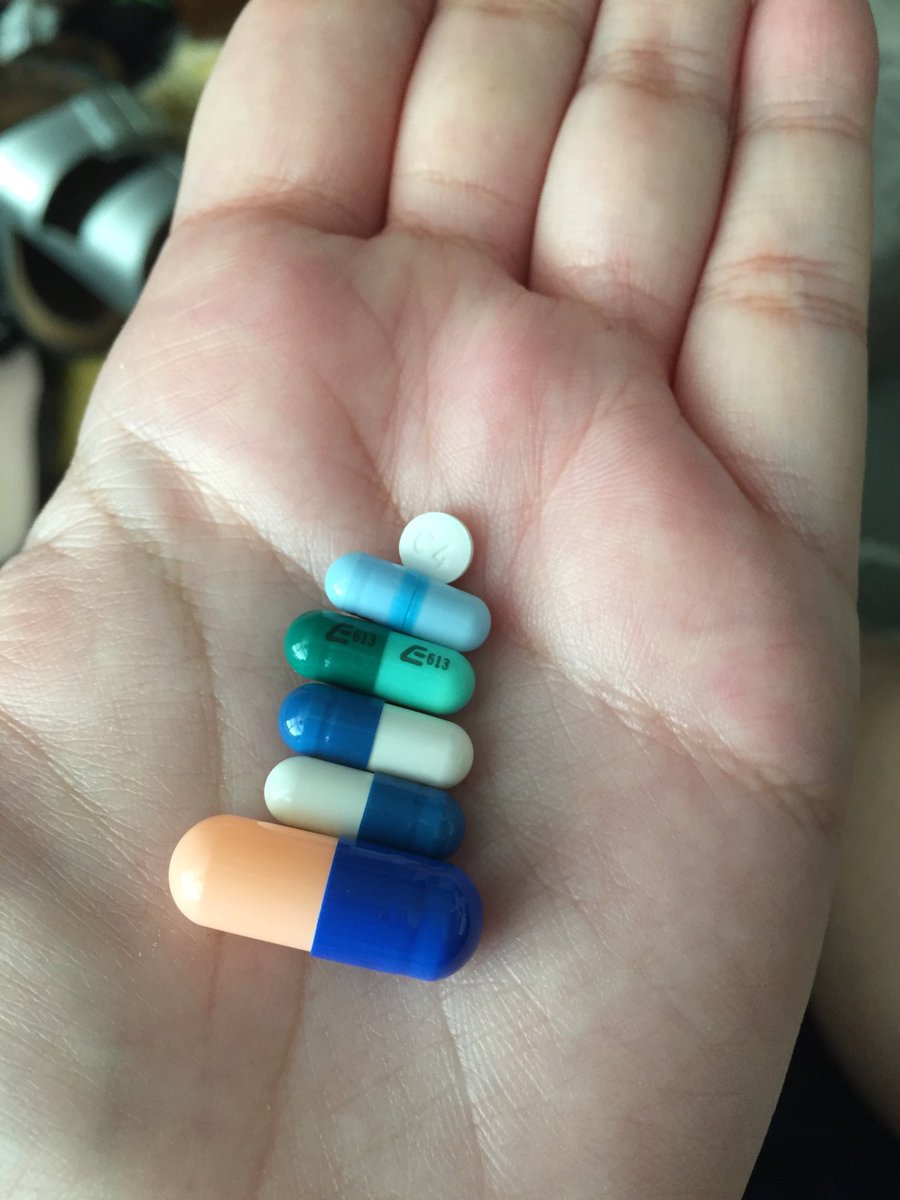 pdxfashionista's tweet photo. Behind the scenes, a thread: 1. Remicade Infusion day. 2. Crazy gazillion IV pokes bruises. 3. Tired and fed up. 4. My nighttime regimen. Contโ in comments. #SickPics #chronicillness #Migraine #Fibromyalgia #Psoriasis #psoriaticarthritis #NervePain https://t.co/OiBCRh99ir