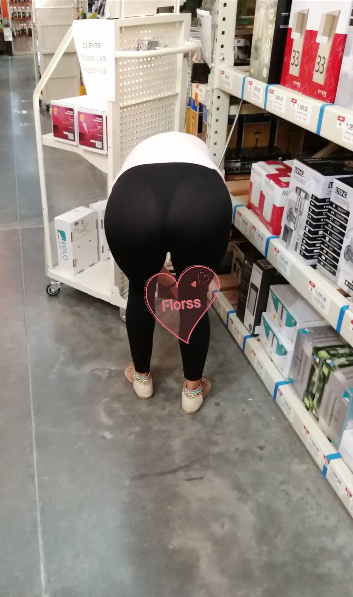 Florss11's tweet photo. Enceñando un poco en el centro comercial.
Espero les guste como me veo.
Espero sus comentarios y rt https://t.co/g8LzU9Ffj5