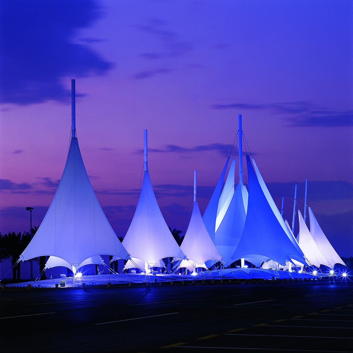 acmearsystems's tweet photo. These shade structures come in various styles including retractable commercial umbrella structures, cantilevered shade structures and custom tension shade structures.
.
.
.
#playgroundshades #shades #umbrella #tensilestructure #canopies #fabriccanopy https://t.co/P5B6hyQd9g