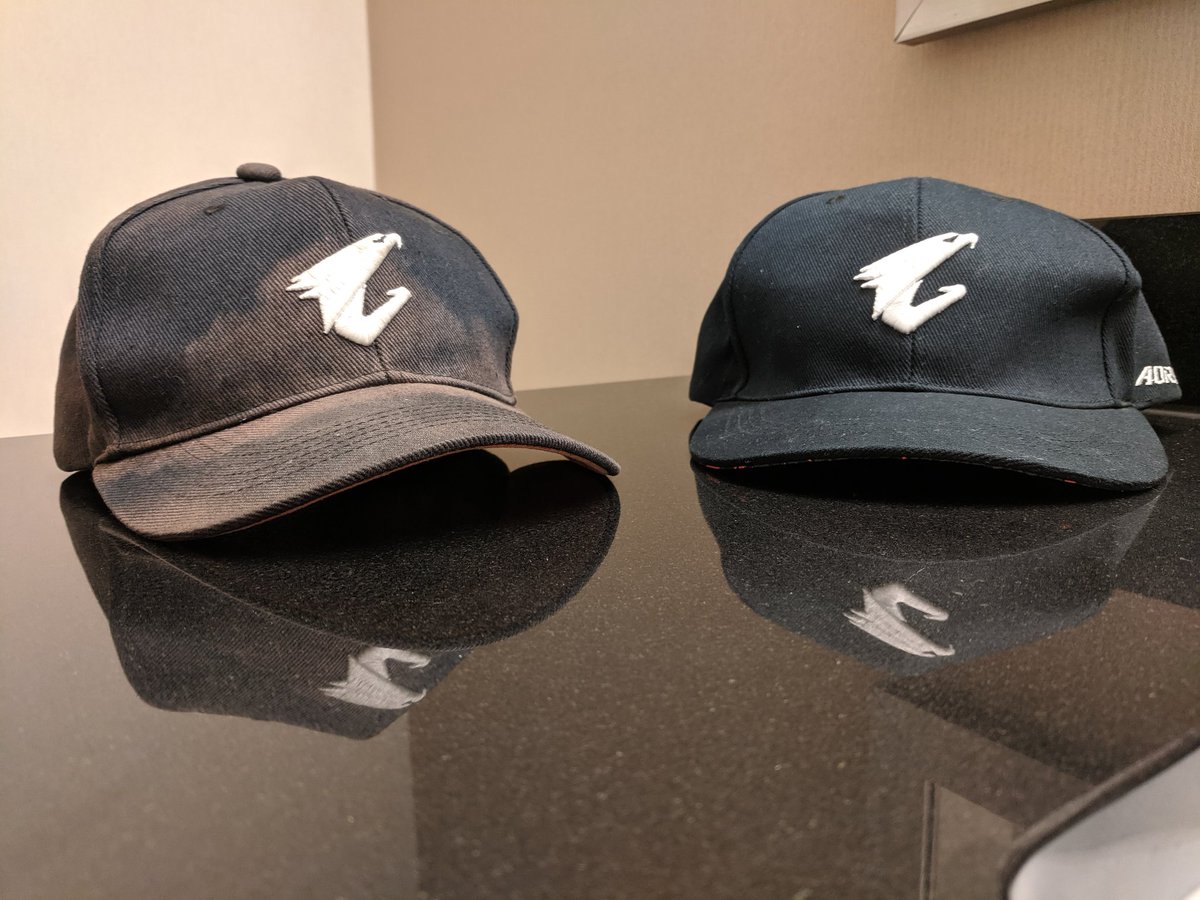 ModMyMods's tweet photo. Out with the old and in with the new hottness 🔥🔥
Big thank you to Lindsey at @AorusOfficial for the new hat!
#merch #swag #AORUS #hat #flatbrim #watercooling #Liquidcooled #oldvsnew #doyouevenmodbro #flex #apparel #fadded #sunbleached #stain #sweat #disgusting https://t.co/yipRhAe0Bp