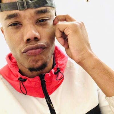 AYEbighead's tweet photo. #NewProfilePic https://t.co/q2eF1B7WCp