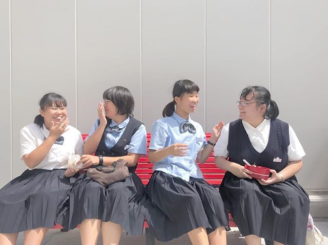 姫路女学院高等学校 Na Twitterze ベンチにてワイワイ仲良くランチタイム 播磨高校 Harimahighschool ランチ T Co 6zwmmfws5i 姫路女学院高等学校 Na Twitterze ベンチにてワイワイ仲良くランチタイム 播磨高校 Harimahighschool ランチ T Co 6zwmmfws5i