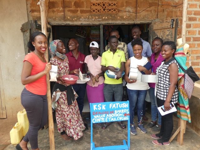 MpexInt's tweet image. mPEX mentors are visiting agricultural value addition businesses in Mukono together with agricultural extension officers, to raise awareness of the new mPEX APP for financial inclusion.
@clivelightfoot @RomanWebGate @CentenaryBank  
#financialinclusion #SME #agriculture #uganda