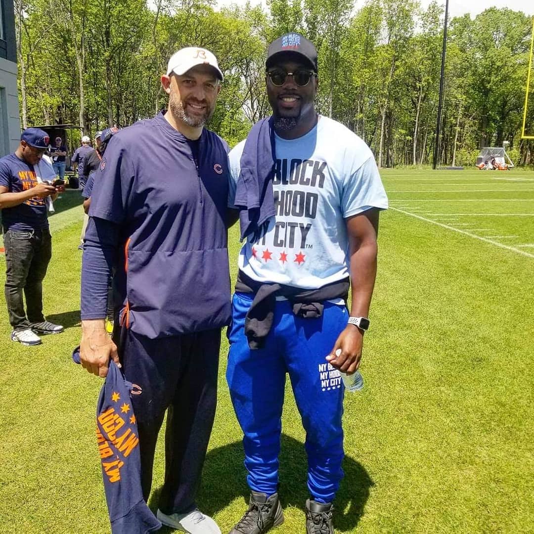 mbmhmc's tweet photo. #BearDown

Major S/O to @Mtrubisky10 for the love and support he's shown us all at M3. Many kids in the City have never even waived for a taxi before, let alone waived a towel at a bears game. Leaders like you are born. Thank you and keep at it!

#MyBlockMyHoodMyCity 
#coachnagy https://t.co/Pg4sFXCL9E