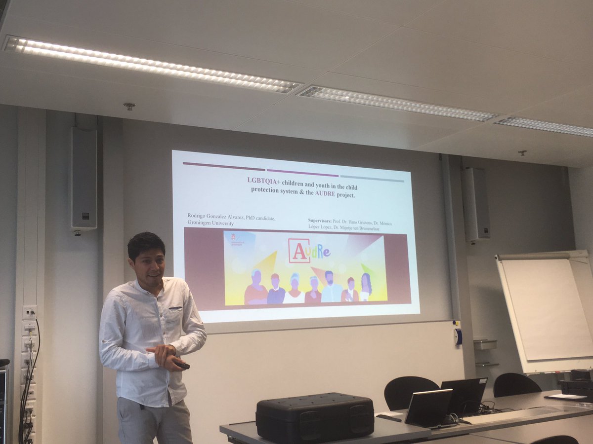 This has just happened!! <a href="/VRooodri/">Rodrigo González 🙂</a> rocked his presentation on the Audre project 🏳️‍🌈🏳️‍⚧️ at the
10th International Foster Care Research Network Conference in Zurich!