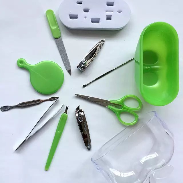 More Souvenirs to choose from.. This thread has different options for Tailored Packages...Potato Cutter Slicer : N20,500 for 60 pcsKnife Sharpener: N1500 per pieceManicure Set: N1000 per pieceSucker Phone/Tab/Table and Car Holder: N1300 per piecePls help RT...