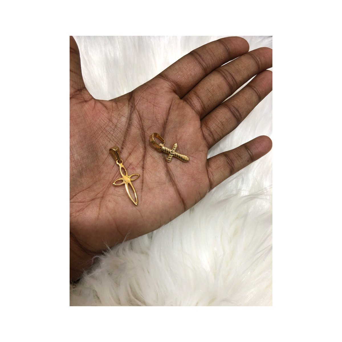 Yaaaay.... TGIfDo you need a pendant for your necklace??? Hit us up!!! Price: 1250 each!! #FridayFeeling  #BBNaija  #BBNaiija