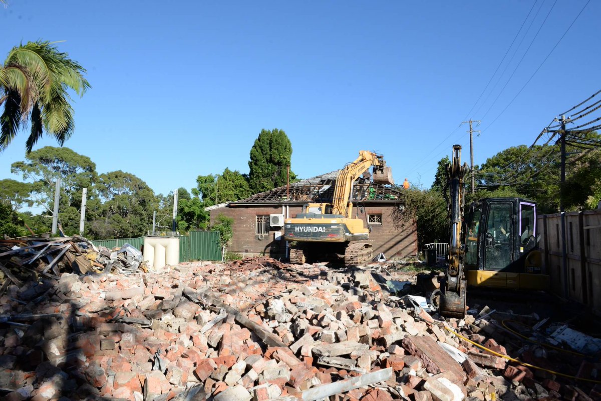 DemolitionsMen's tweet image. All the Sydney #demolitionworks will be carried out in line with Australian Standards, Codes of Practice and Regulations. Our services are reliable, scalable and cost-effective. 

Click at : bit.ly/2JQyqDC