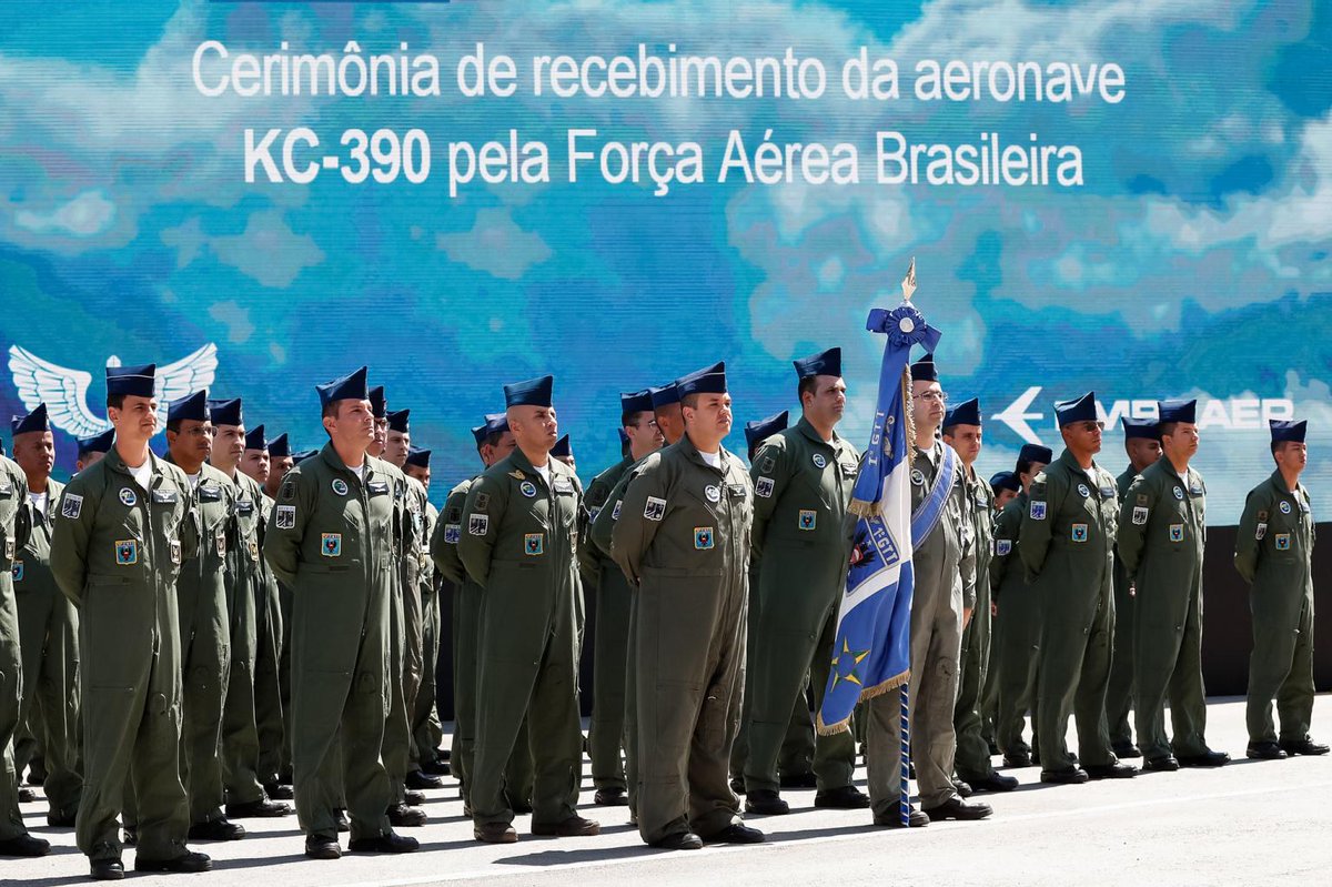 البرازيل تتسلم اول طائره نوع  KC-390 EDxGQokUYAM_FBn