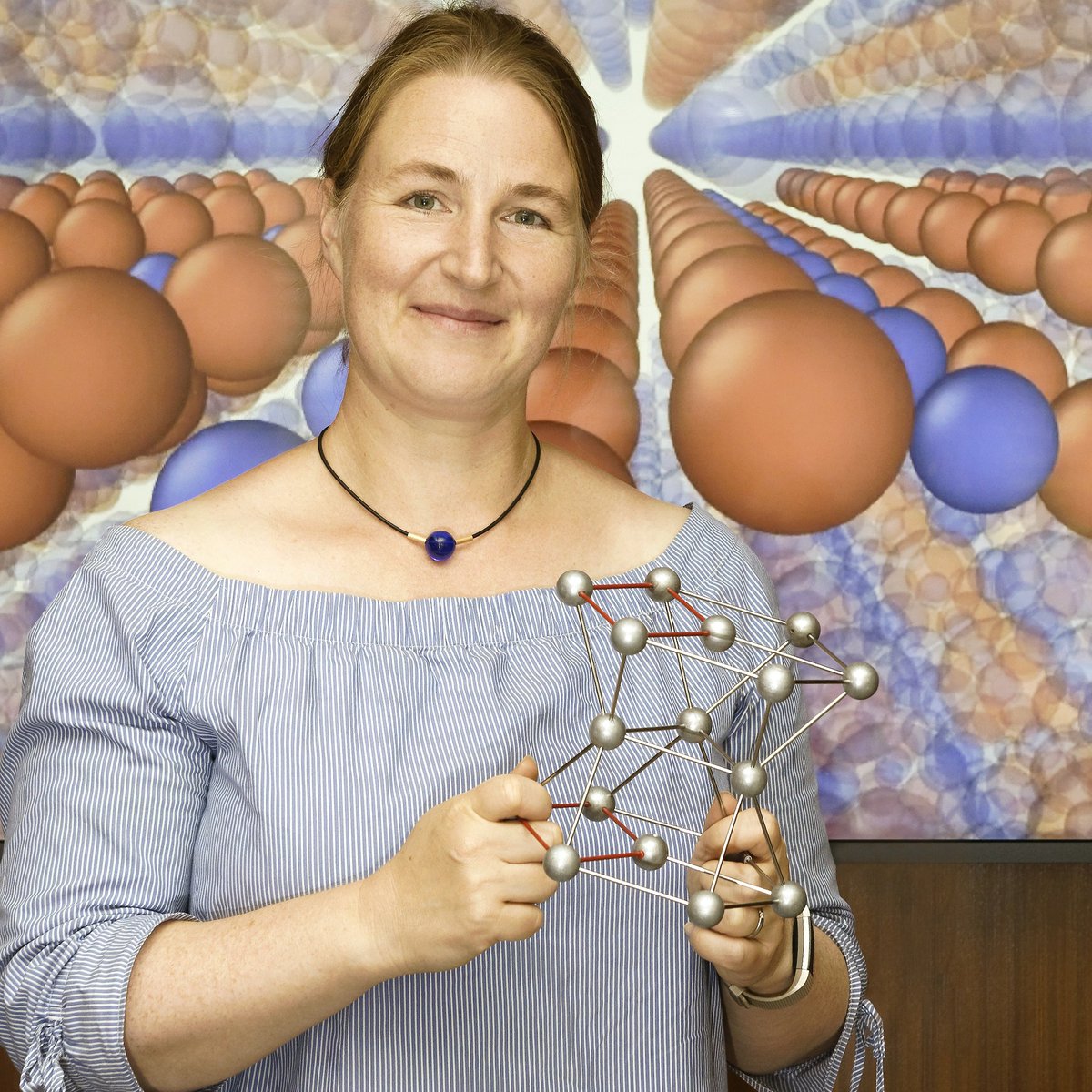 RWTH's tweet photo. RWTH-Professorin Sandra Korte-Kerzel, Inhaberin des Lehrstuhls für #Werkstoffphysik und Leiterin des Instituts für #Metallkunde und #Materialphysik, hat einen #StartingGrant des Europäischen Forschungsrates #ERC erhalten (Bild: P. Winandy): https://t.co/SpjL9wV45G @ERC_Research https://t.co/ZObwwwX3pL