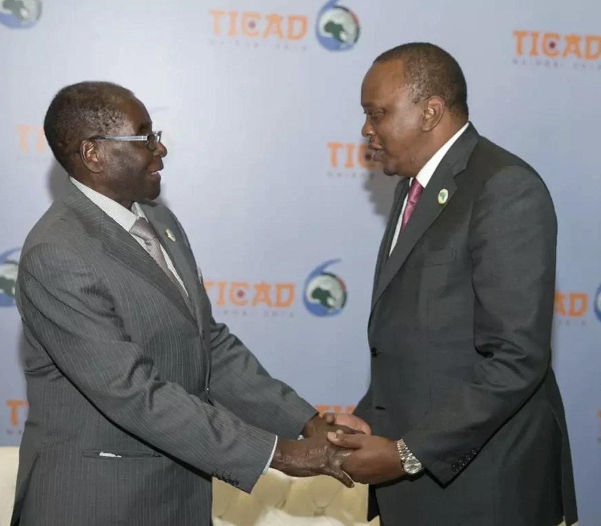 ntvkenya's tweet photo. "Robert Mugabe was an elder statesman, a freedom fighter and a Pan-Africanist who played a major role in shaping the interests of the African continent." - President Uhuru.
#RIPRobertMugabe #RIPPresidentMugabe https://t.co/5tXIsTT2wE