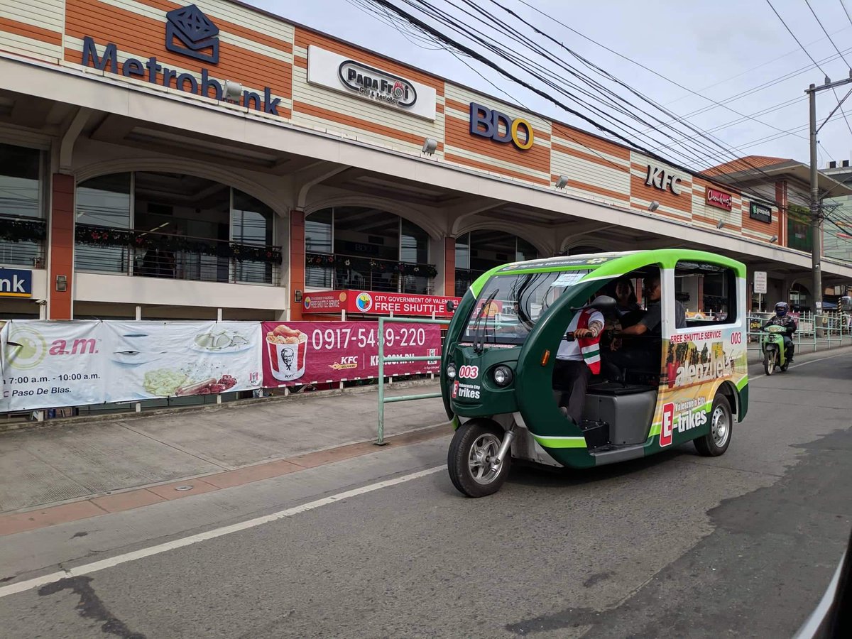 valenzuelacity's tweet photo. LOOK: Valenzuela LGU's FREE shuttle service using #ETrikes from the pick-up point - VGC Terminal going to 6 TODA terminals. #ETrikeFreeRide' operating hours: 5:30am to 9pm. Sakay na! https://t.co/N8Zu9T92iv