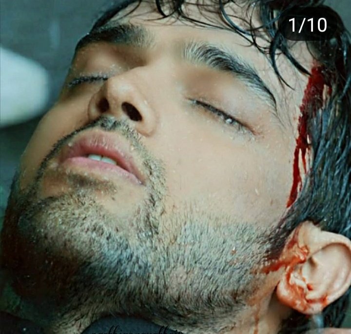Nimmi99949212's tweet photo. Can't see him like this 
#AnuragBasu #ParthSamthaanWinningHearts #ParthSamthaan 
#parthains #KasautiiZindagiiKay2 https://t.co/4mvWMWwtTS