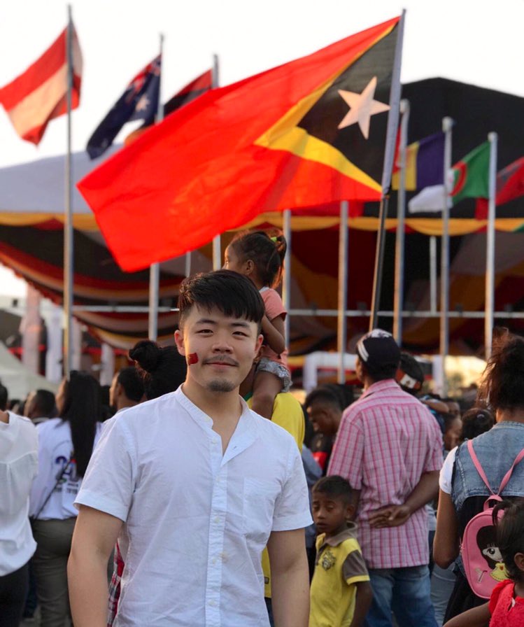 shinchanbkk's tweet photo. อาทิตย์ที่แล้ว มีโอกาสได้ไปทำงานที่ Timor Leste และร่วมฉลองครบรอบ 20 ปีประชามติเพื่อแยกตัวเป็นเอกราช

น่าสนใจว่ามีงานเล็กๆที่ผู้สนับสนุนแนวคิดเรื่องสิทธิในการปกครองตัวเองจากทั่วโลกมารวมตัวกันและเรียกร้องสิทธิให้ชาว Palestine, Hawaii, West Papua, Maluku รวมถึงปาตานีด้วย! https://t.co/pLlICZeQVt