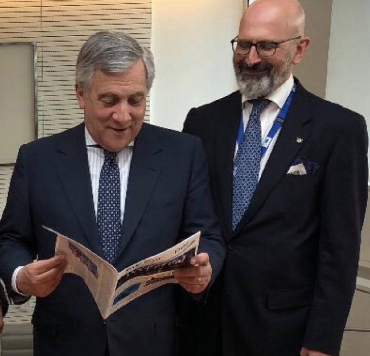 Buttial59's tweet image. Ho deciso di ritirare la mia firma come condirettore di @PIUE10, terminando la mia collaborazione con @Happycharly1 e #PiúEuropei, che ho co-fondato nel 2018. 
Ringrazio i miei lettori, che potranno continuare a seguirmi su altre testate @odglazio @Antonio_Tajani @EP_President