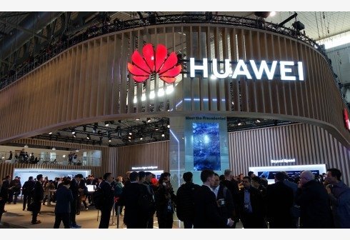 ians_india's tweet photo. Days after the official roll out of #Android10OS, Chinese tech giant #Huawei has now begun beta testing for its proprietary #EMUI10 that would be first released for its flagship #P30series.

Photo: IANS https://t.co/Y1Qjxr4Ykj