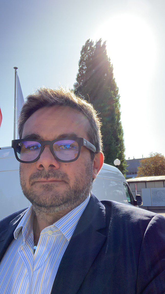 USoundTech's tweet photo. Live from IFA in Berlin: Our CTO Andrea Rusconi spreading the word about our MEMS audio technology and, of course, our revolutionary FAUNA audio eyewear ๐
#stayopen #wearfauna #mems #memstechnology #audio https://t.co/ZhUFKOxyzy