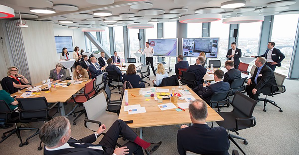 Fujitsu_DE's tweet photo. Sie sind bereits Kunde & möchten an unserem #Cocreation Workshop teilnehmen, da Sie zukunftsweisende Ideen haben? Dann besuchen Sie unseren Workshop am 30.9.19 in unserem #dtcFujitsu in München.
✉ Kostenlose Anmeldung: dominik.lorth@ts.fujitsu.com https://t.co/uyN5RiAstV
