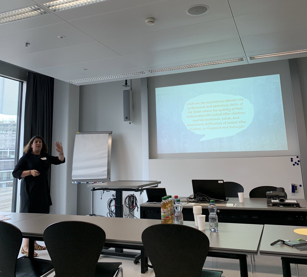 VRooodri's tweet photo. Great talk by @vaniasspinto  🤓about foster carers and children and placement outcomes in England and Portugal @ZHAW #fostercare #socialwork #childwelfare https://t.co/FVDGG9TptC