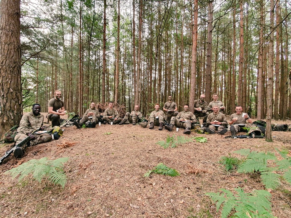 1ATR_Chavasse's tweet photo. Some amazing grit and determination shown today on the final attack. Well done to all of Keogh Platoon on completion of Exercise Final Fling! @CO_1ATR @1ATR_Chavasse @HqItg @ArmySouthEast https://t.co/CVlkcM6X1R