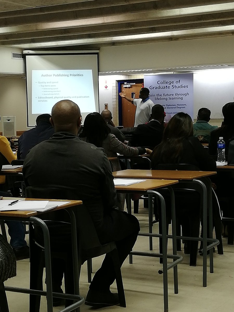 UnisaRandI's tweet photo. Prof Mavundla with @Unisa KZN Alumni chapter facilitating research publication workshop. The attendees wearing black in solidarity of the current gender violence in the country https://t.co/sDjBkyyI6I