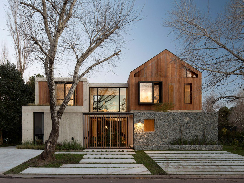 ArchDaily's tweet image. Carol House / Estudio LAK archdaily.com/922067/carol-h…