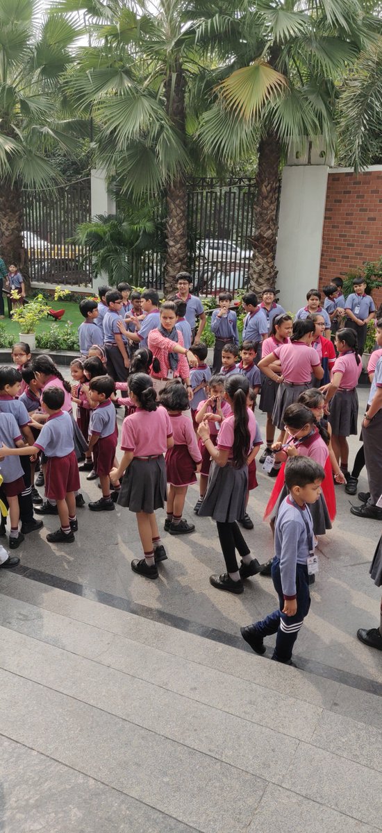 MrisEdu's tweet photo. #MockFireDrill at #MRISNoida 

Manav Rachna International School, Noida conducted a Fire Drill recently to ensure that all the students and staff members are aware of the #firesafetyevacuationprocedures. https://t.co/CAsit4gSyl