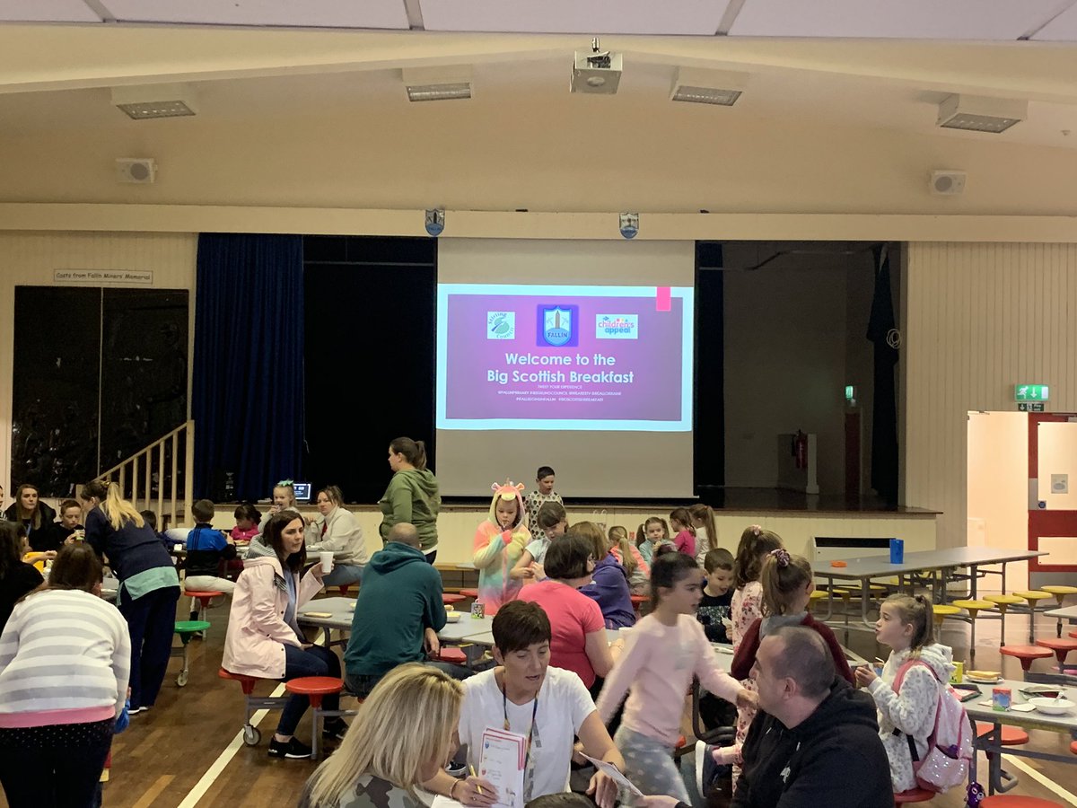 FallinPrimary's tweet photo. What a wonderful turn out at this mornings  @WeAreSTV #bigscottishbteakfast to help raise money for the STV’s children appeal. #itallbeginsinfallin #CommunityEngagement #communitypartnerships @reallorraine @StirlingCouncil @HeleneRoebuck https://t.co/Hp28lePOkd