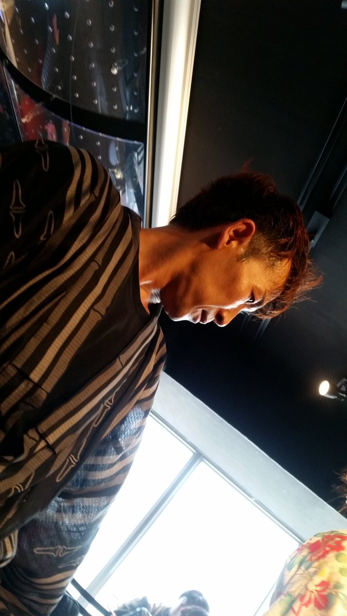 RIKA5213's tweet photo. 8月31日

日ノ出町C'est la vie

Bee'sKneeS
龍人さんなりよ

今回は動きすぎ
良い写真が撮れなかったなりよ😠

あと、何でピアスなんか開けとるなりか？

#久遠龍人
#BKS https://t.co/YXZv32ZPVU
