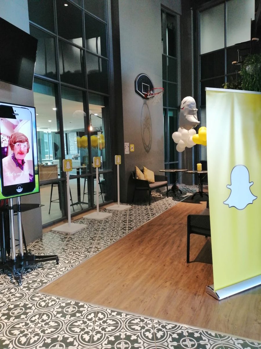 Mindshare_SA's tweet photo. “ #MSHuddle2019 was a fantastic success once again - we couldn’t have done it without our speakers, media partners, clients & staff who all helped put on an amazing show” - Zia Namooya, @Mindshare_SA CEO https://t.co/GmvrnavJuA