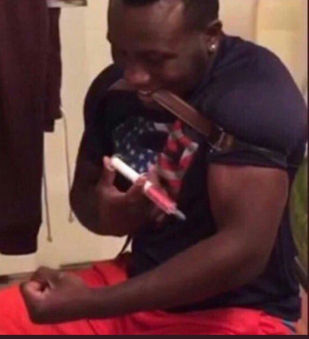 Deji_MMG's tweet image. #3ShotsOfTequila nearly 4 hours