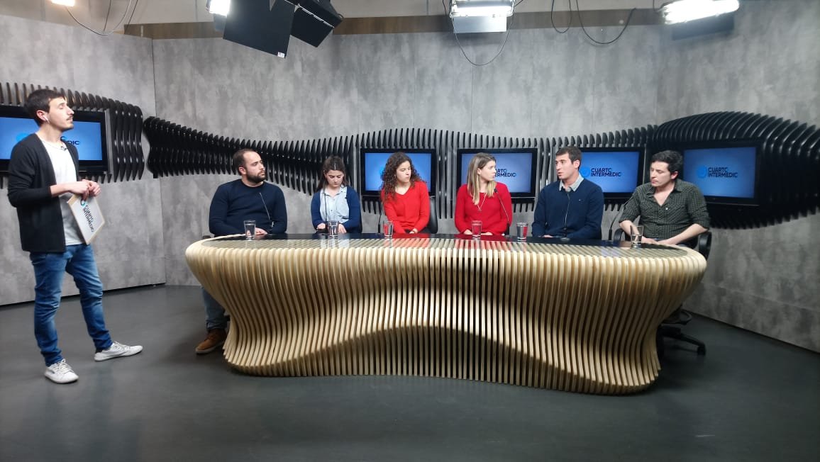 elecotandil's tweet photo. Con foco en la educación y la participación política, los jóvenes debatieron su rol
https://t.co/8JeCbaJHNN https://t.co/fgUEWBhR3Z