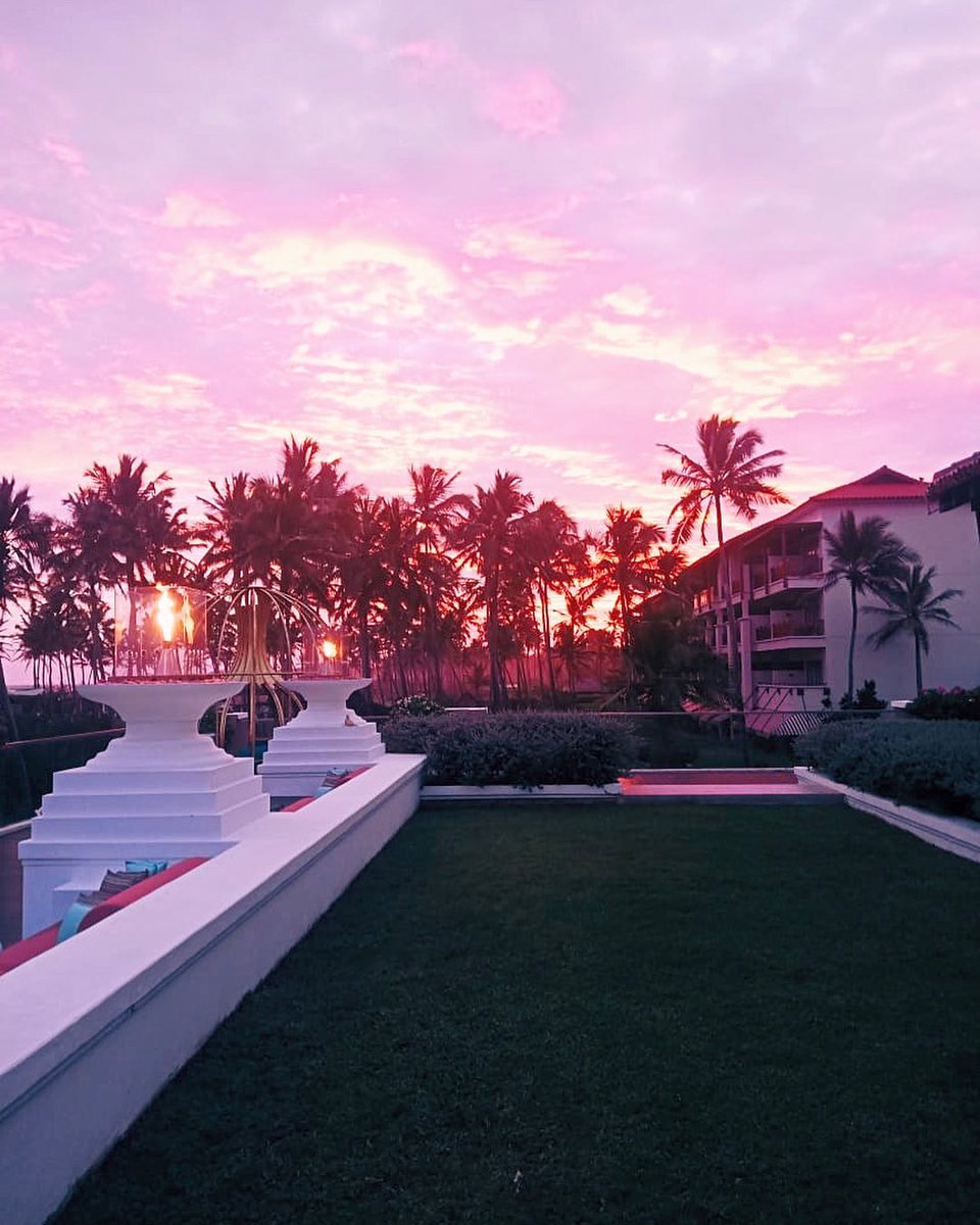 Sundown in paradise!
#MyShangriLa #AWorldOfWonder