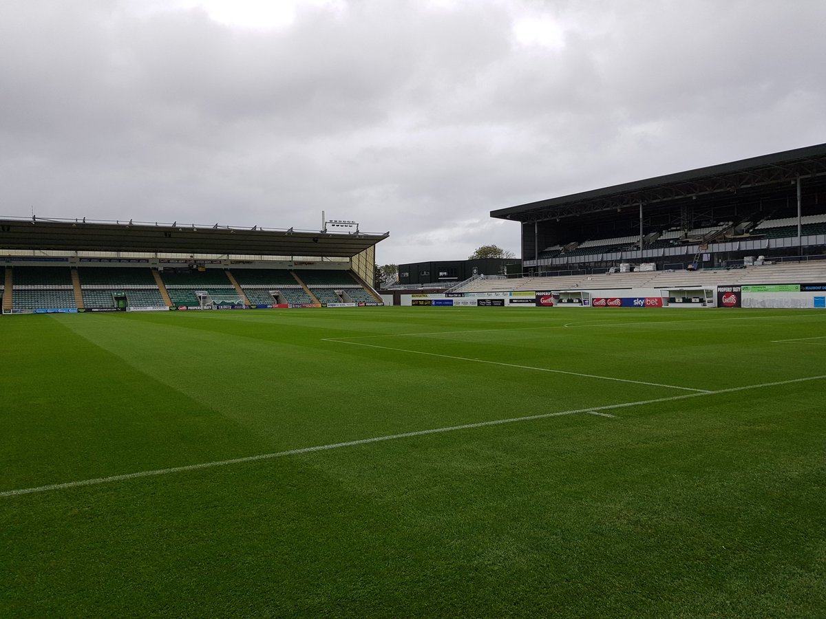 ShinnersBridge's tweet image. Moody skies over @Only1Argyle Home Park this morning. As always @chrisralph83 and his team doing a great job. Must be those battery powered @infinicut mowers that are making the difference! All set to play the @rlowe15 way. #pafc