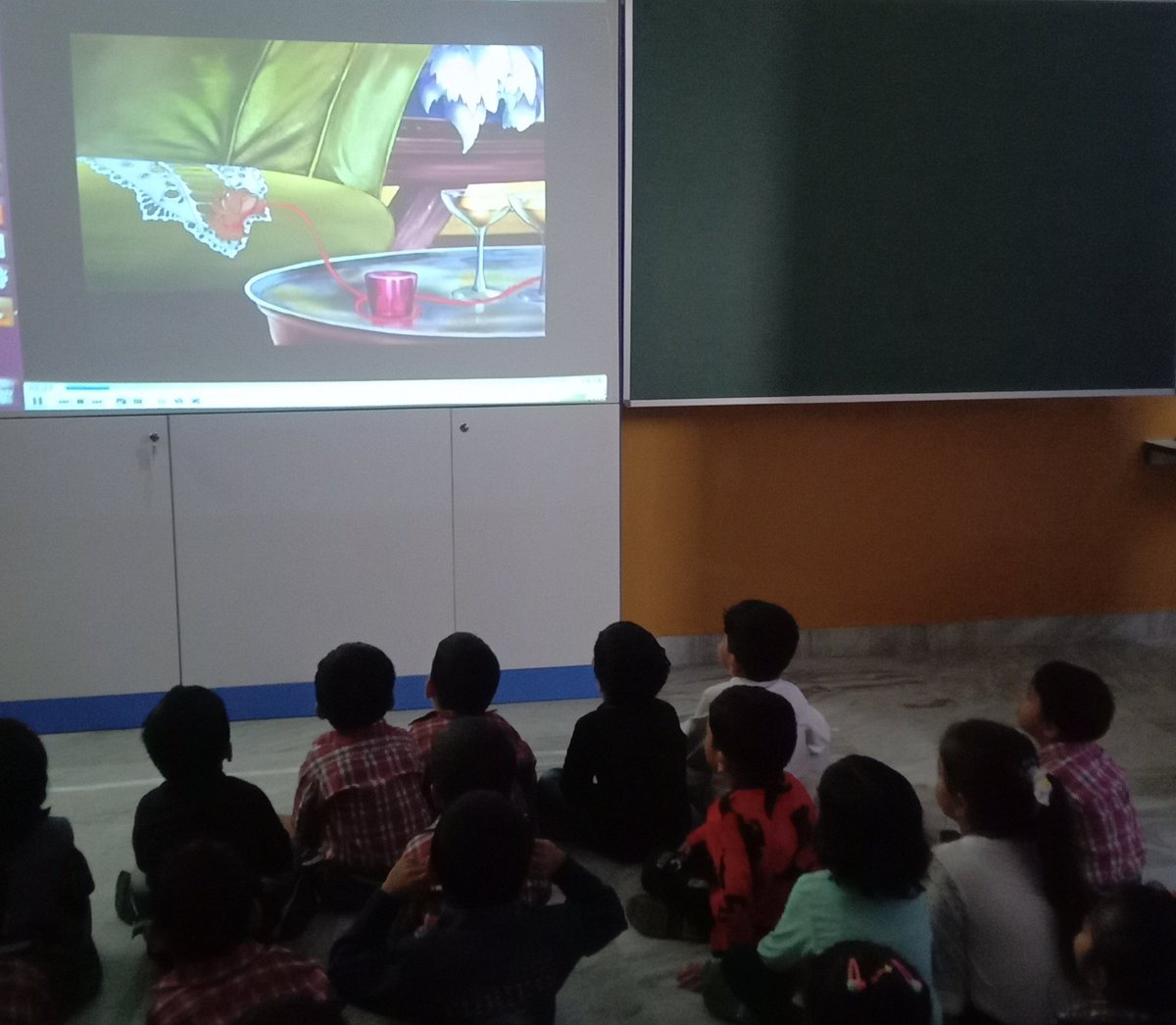 SujataPurkayas3's tweet image. Story time...... #storytime #audiovisuallearning #funlearning #happylearningplace #rgsnoida @supritichauhan