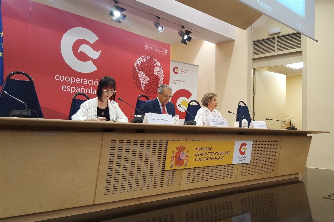 Participando en el #DiadelCooperante2019 Mi más sentido pésame a los allegados de los dos cooperantes asesinados de <a href="/AcontraHambreN/">Acción contra el Hambre- Navarra, Euskadi</a>. Homenaje al esfuerzo, la dedicación y el talento de nuestra #Cooperación al #Desarrollo en condiciones adversas. <a href="/MAECgob/">Ministerio de Asuntos Exteriores, UE y Cooperación</a> <a href="/JosepBorrellF/">Josep Borrell Fontelles</a> <a href="/AECID_es/">AECID</a>