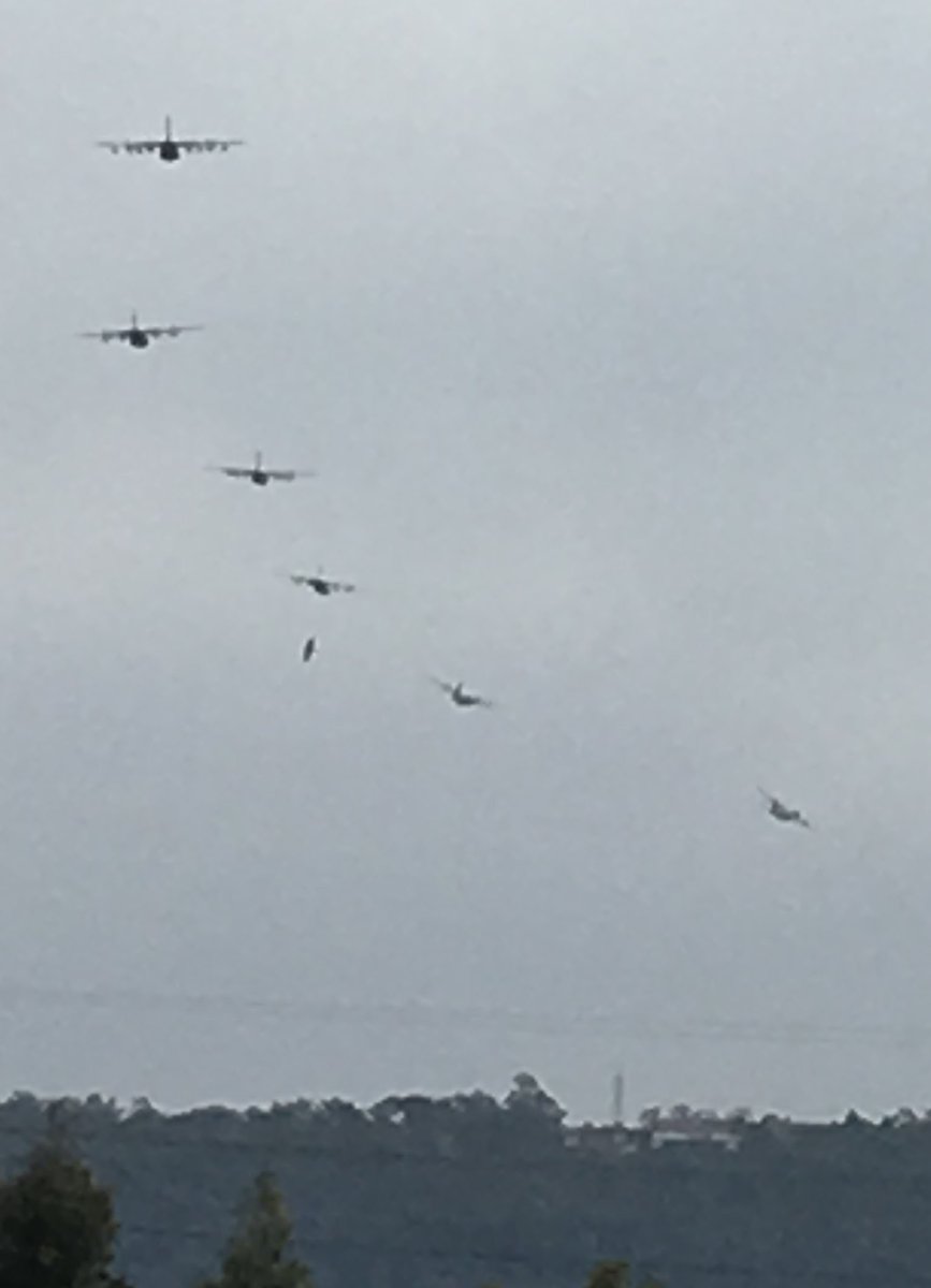 geekyjp's tweet image. Nice formation @ausairforce Hercules team flew over #Sydney #Penrith #Richmond Sky today. Did you see a bird tried to join in? #ABCNews #smh
