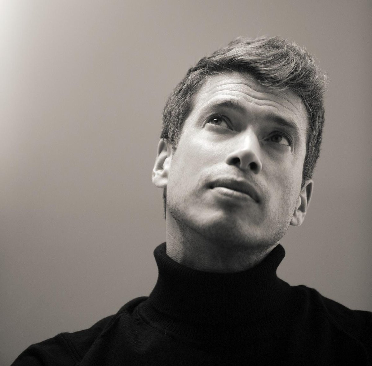 Sjors van der Panne is jurylid op zaterdag 14 september! #amphionopen 
#avondjetheater #schouwburgamphion #doetinchem