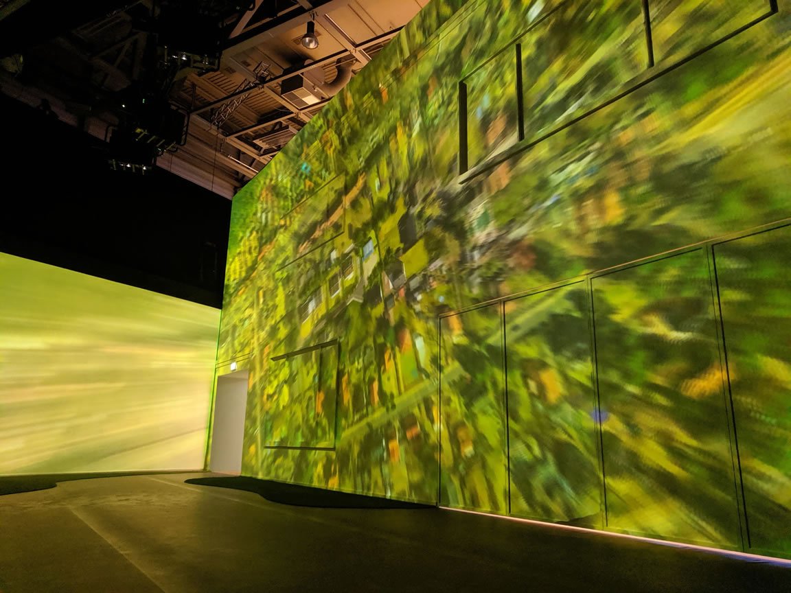 iAmPeteS's tweet photo. Our 4D immersive mapping show for Philips at #IFA2019 is in full swing today and getting a lot of attention. Come and say hello if you're in Berlin. https://t.co/4gcFVLZ40A