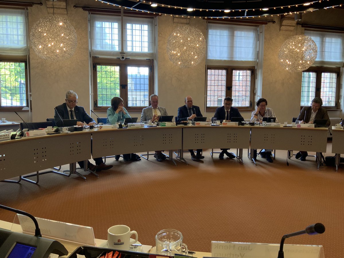 CUZL_JH_Verburg's tweet photo. Na het zomerreces worden in commissie bestuur veel belangrijke dossiers aangestipt maar de behandeling volgt later. #WSF #brexit #stikstof #zb #thermphos #grensknelpunten #IPO #PZEM #bouwcrisis #tafelvan15 #slagomdeschelde #pszeeland https://t.co/Tl0EFARp0I
