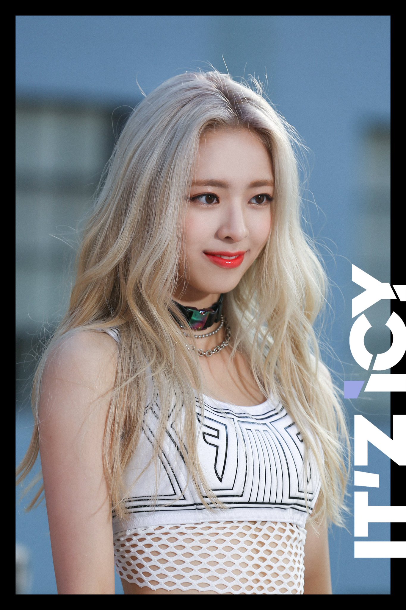 ITZY - ITZY ユナ　公式フォト　生写真　ICY サノク　① ITZY - 'IT'z ICY' Concept Teasers | kpopping