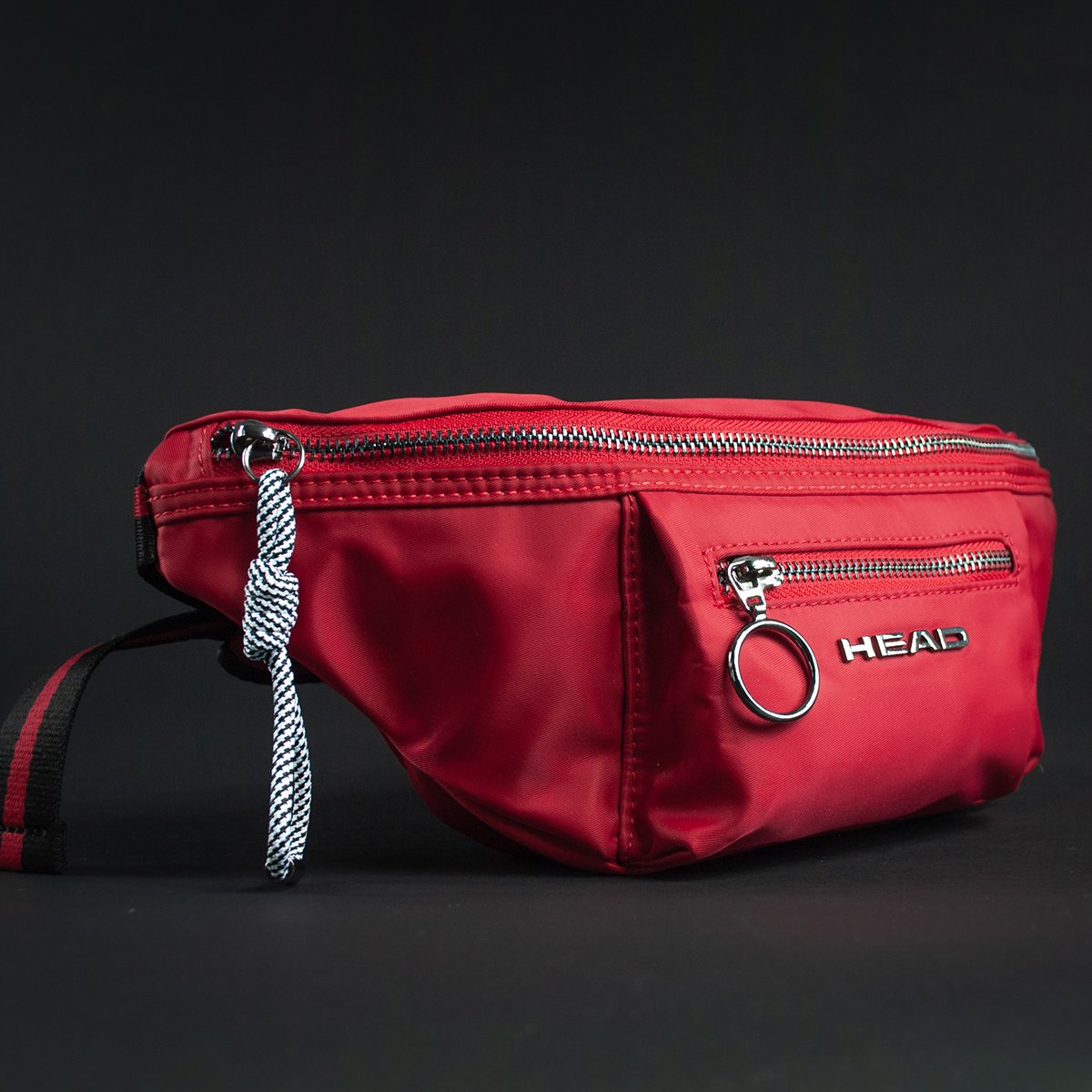 Te presentamos el nuevo #banano Fiori
El complemento ideal para tu look parte de la linea Core de #HeadChile.
Puede ser tuyo en #HeadStore
.
.
.
Fiori: $14.990