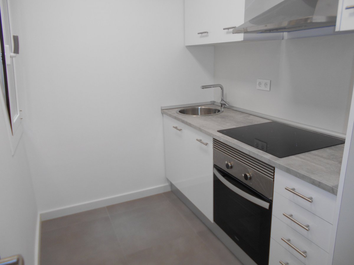 🏠Alquiler de Piso en Dr Marti i Julia, La Torrasa, Hospitalet de Llobregat🏠

" Reformado, dos habitaciones, una doble amplia y luminosa y una individual , parquet, salón, cocina y baño nuevo a estrenar
👇👇Toda la información en el siguiente link👇👇
idealista.com/inmueble/86823…